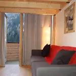 Appartement Grand Roc-3 By Interhome Chamonix