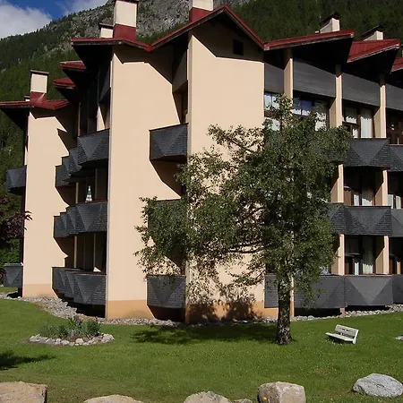 Apartment Grand Roc.1 *